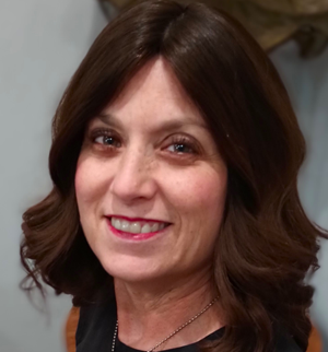 2023 tình chị em-spotlight-Shari-Berman